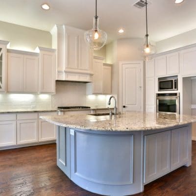 Custom Kitchen Cabinets
